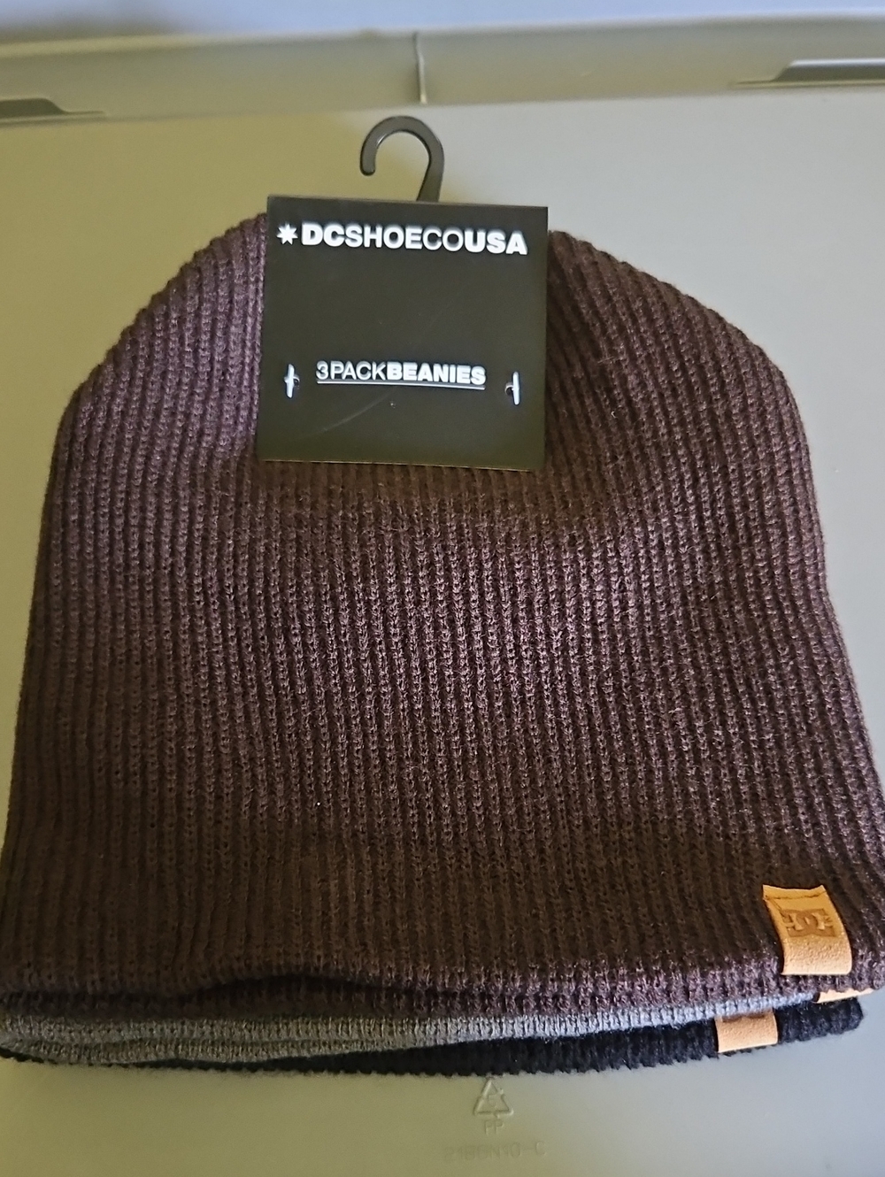 DC SHOE CO USA 3 PACK HATS: BROWN/GRAY/BLACK: NEW WITH TAGS: ONE SIZE FITS MOST